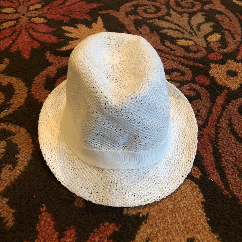 New white cabana hat